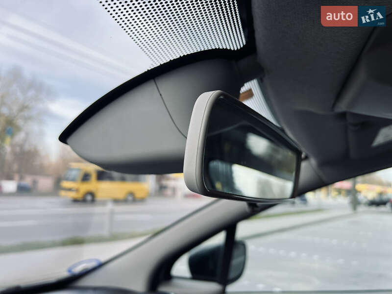 Хэтчбек Renault Zoe 2015 в Тернополе