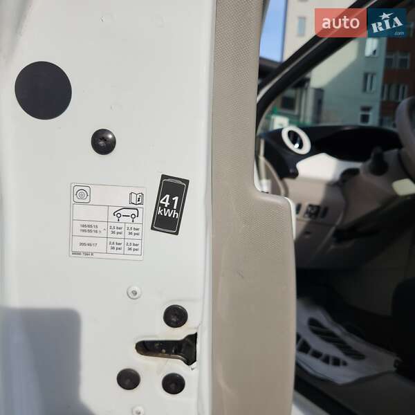 Хэтчбек Renault Zoe 2017 в Ровно фото 14 Хэтчбек Renault Zoe 2017 в Ровно