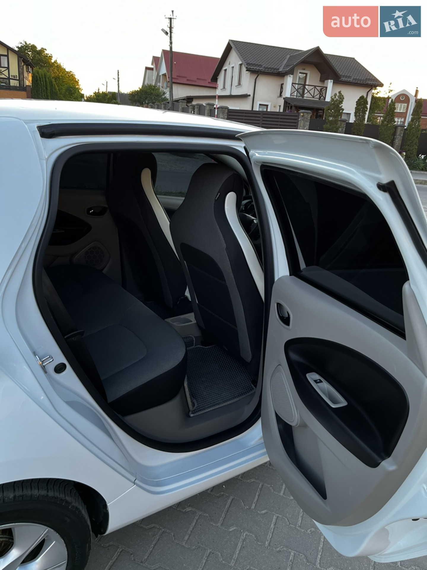 2016 Renault ZOE - мініатюра 13