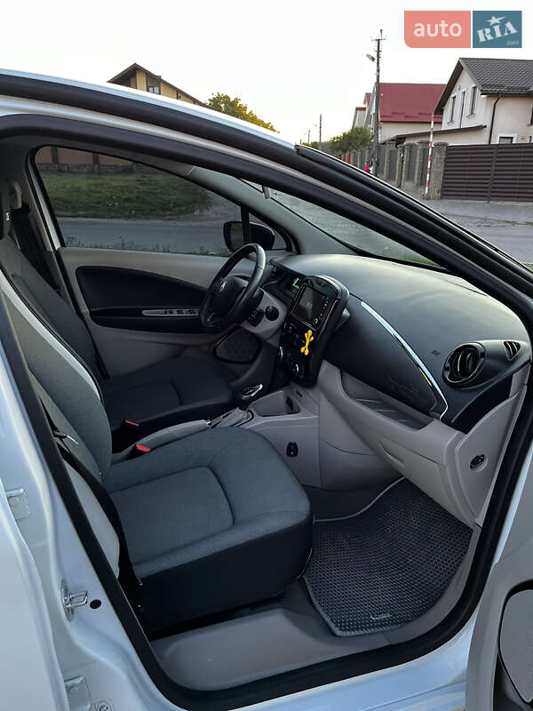 Хетчбек Renault Zoe 2016 в Хмельницькому