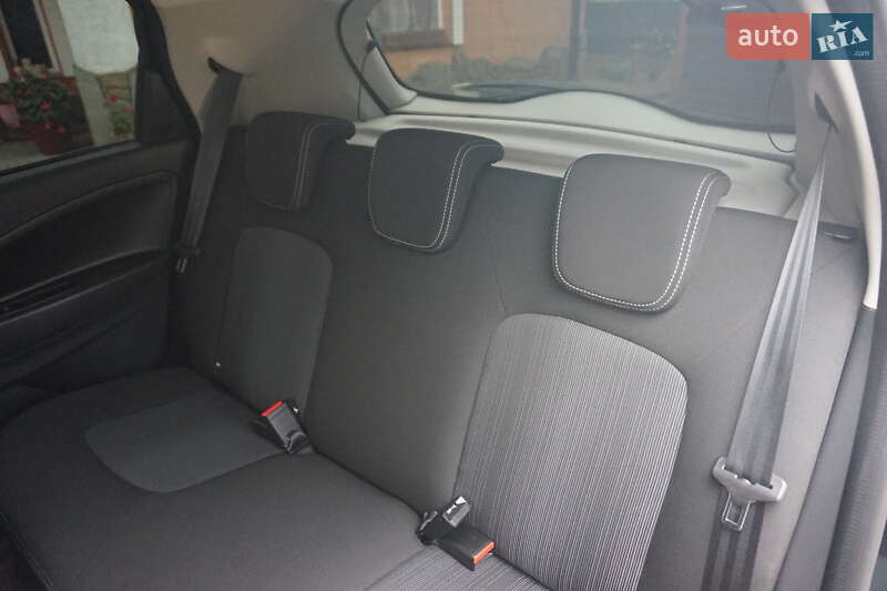 Хэтчбек Renault Zoe 2018 в Самборе фото 47 Хэтчбек Renault Zoe 2018 в Самборе