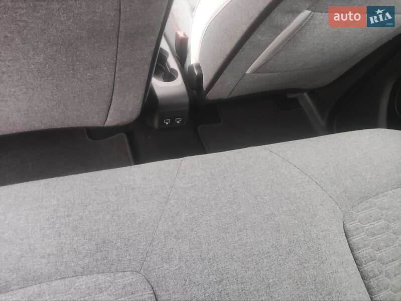 Хэтчбек Renault Zoe 2019 в Коломые фото 20 Хэтчбек Renault Zoe 2019 в Коломые