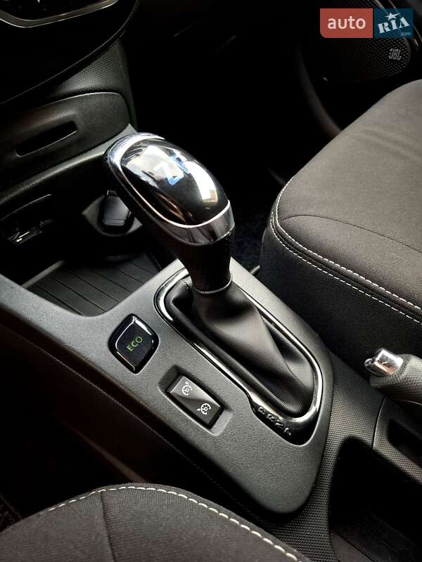 Хэтчбек Renault Zoe 2018 в Звягеле