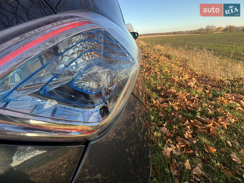 Хетчбек Renault Zoe 2017 в Демидівці