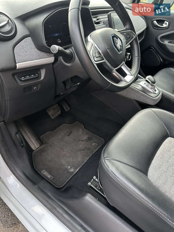 Хэтчбек Renault Zoe 2020 в Долине