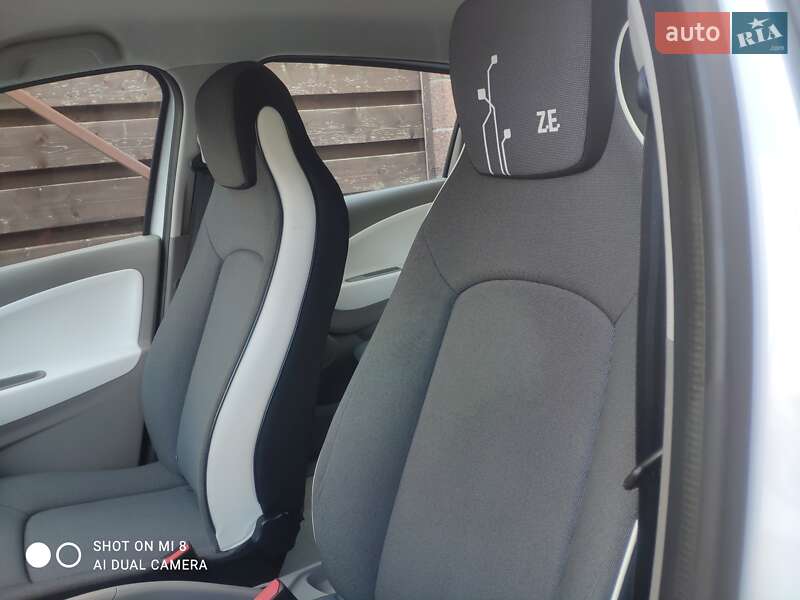 Хэтчбек Renault Zoe 2017 в Львове
