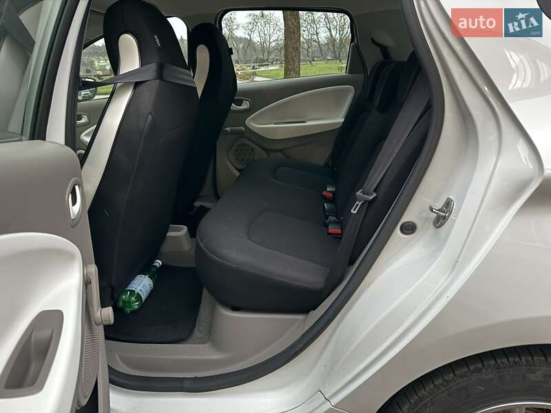 Хэтчбек Renault Zoe 2017 в Звягеле фото 12 Хэтчбек Renault Zoe 2017 в Звягеле