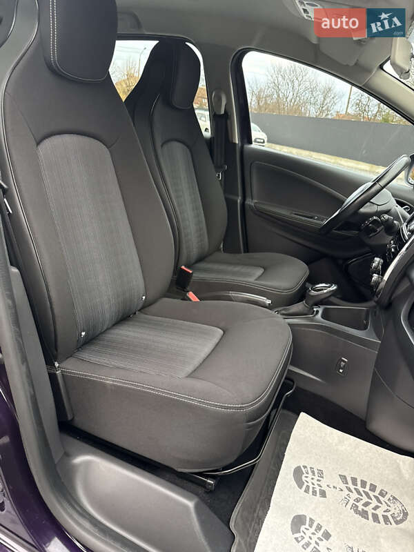 Хэтчбек Renault Zoe 2019 в Дрогобыче фото 37 Хэтчбек Renault Zoe 2019 в Дрогобыче