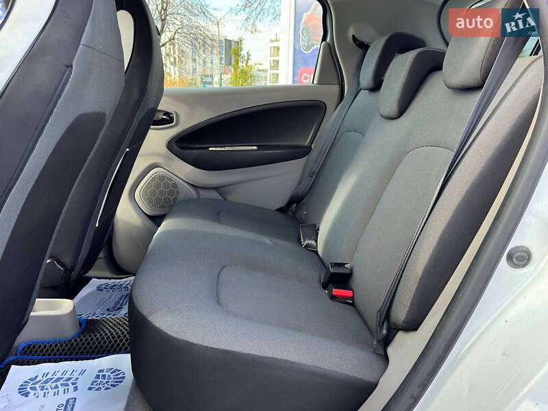 Хэтчбек Renault Zoe 2016 в Львове