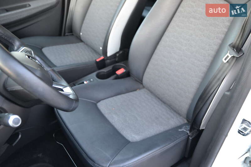 Хетчбек Renault Zoe 2021 в Луцьку фото 13 Хетчбек Renault Zoe 2021 в Луцьку