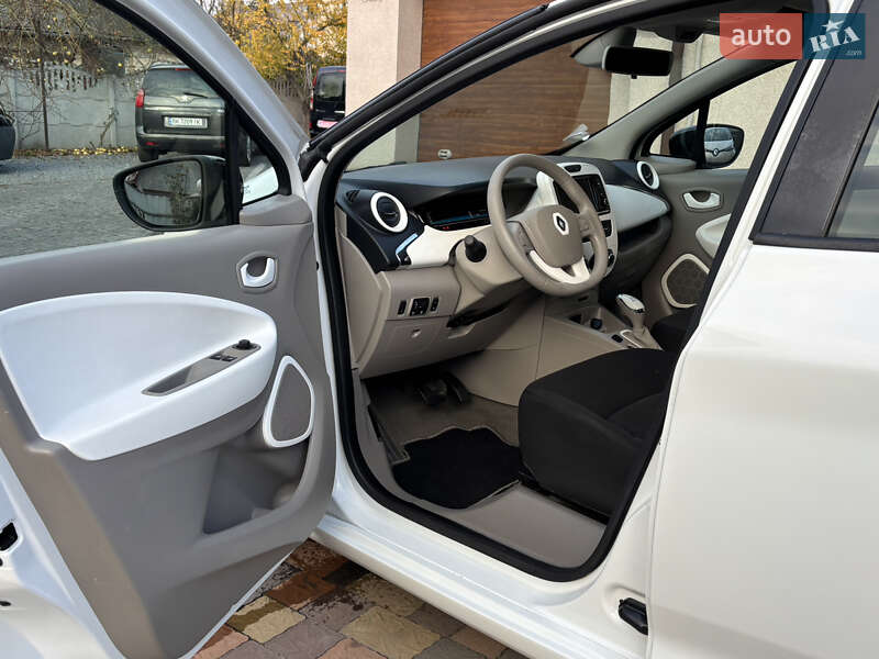 Хэтчбек Renault Zoe 2016 в Дубно фото 8 Хэтчбек Renault Zoe 2016 в Дубно
