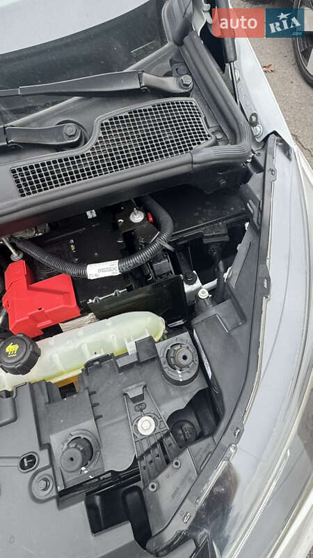 Хэтчбек Renault Zoe 2020 в Полтаве фото 31 Хэтчбек Renault Zoe 2020 в Полтаве