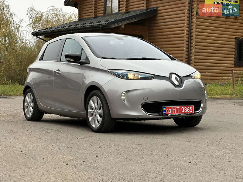 Хэтчбек Renault Zoe 2015 в Дубно