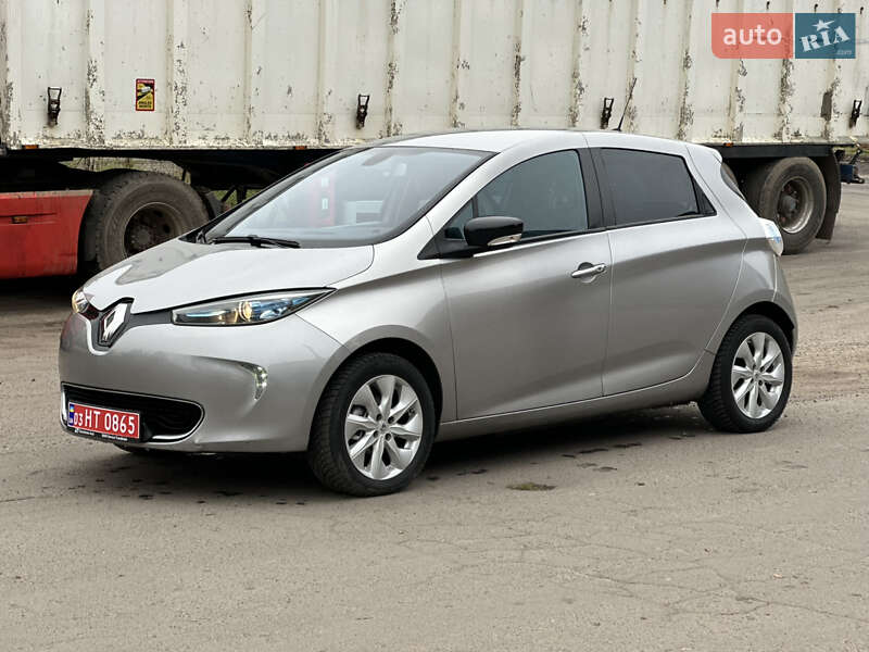 Хэтчбек Renault Zoe 2015 в Дубно