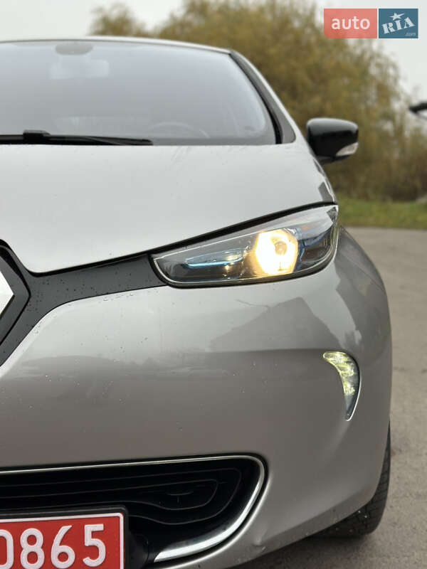Хэтчбек Renault Zoe 2015 в Дубно