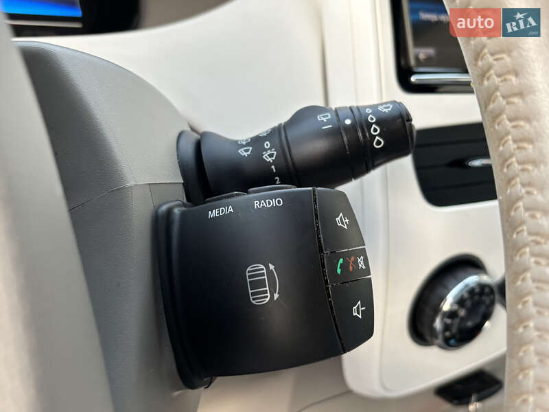 Хэтчбек Renault Zoe 2017 в Дубно