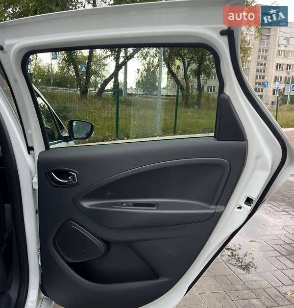 Хэтчбек Renault Zoe 2018 в Киеве