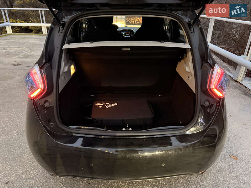 Хэтчбек Renault Zoe 2017 в Киеве