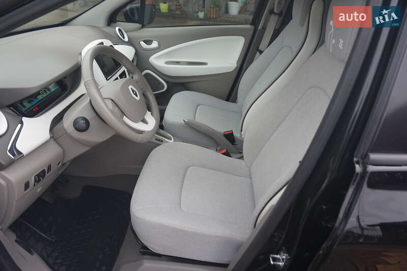 Хэтчбек Renault Zoe 2016 в Самборе