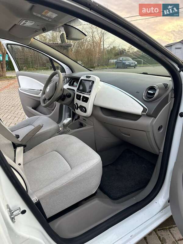 Хетчбек Renault Zoe 2017 в Золочеві