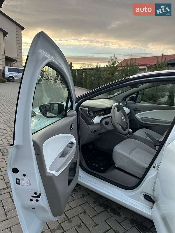 Хетчбек Renault Zoe 2017 в Золочеві