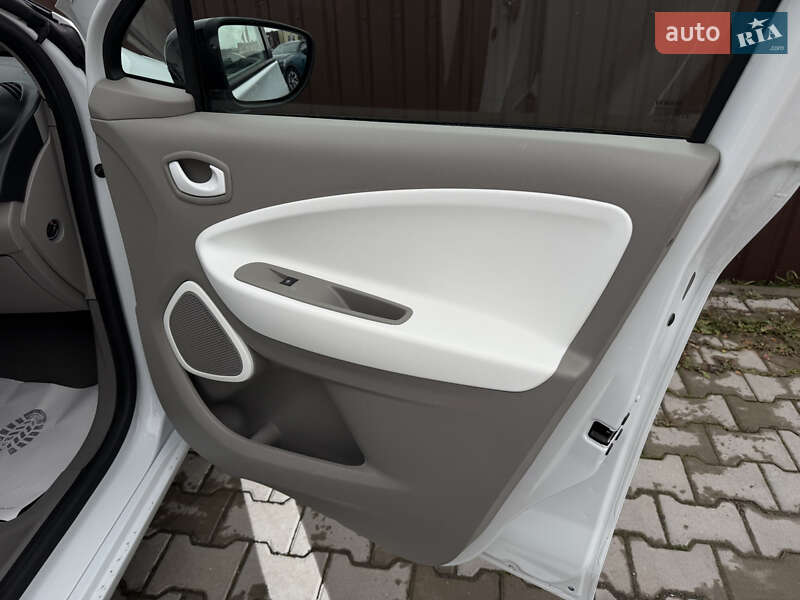 Хэтчбек Renault Zoe 2016 в Виннице