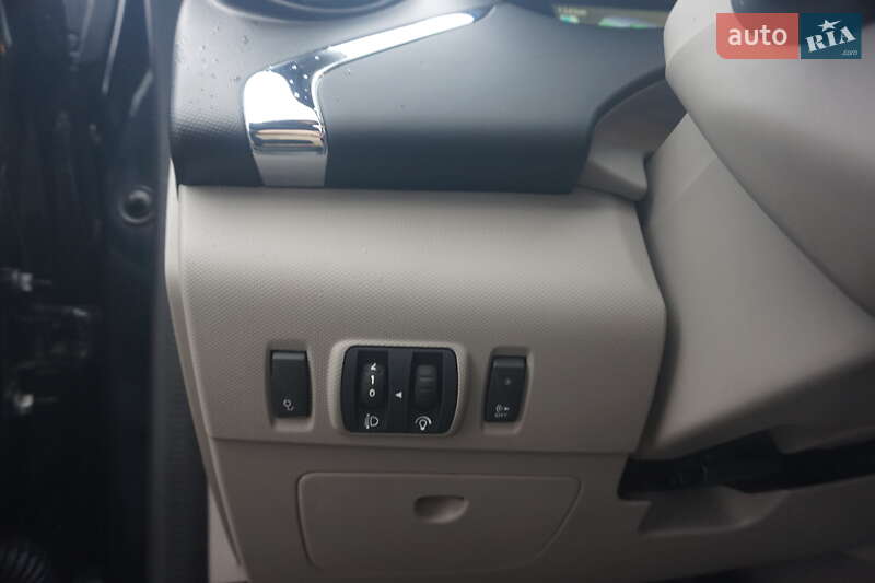 Хетчбек Renault Zoe 2015 в Самборі