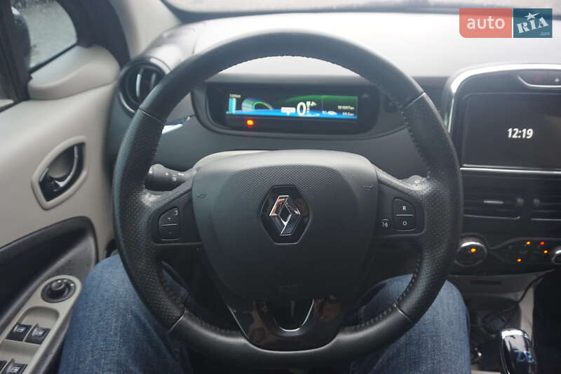 Хетчбек Renault Zoe 2015 в Самборі