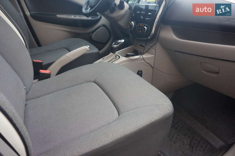 Хетчбек Renault Zoe 2015 в Самборі