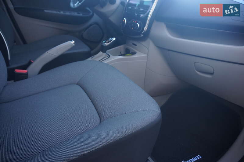 Хетчбек Renault Zoe 2015 в Самборі