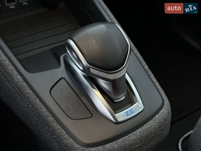 Хэтчбек Renault Zoe 2021 в Киеве