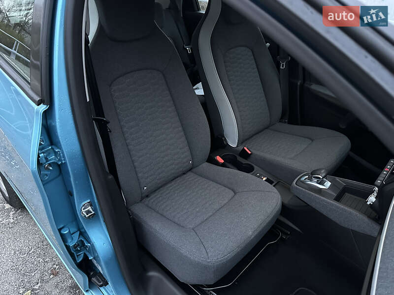 Хэтчбек Renault Zoe 2021 в Киеве