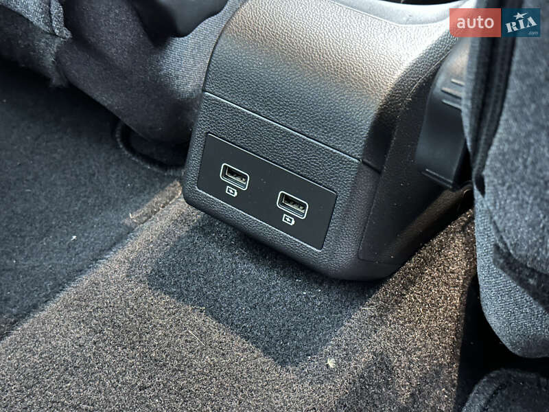 Хэтчбек Renault Zoe 2021 в Киеве