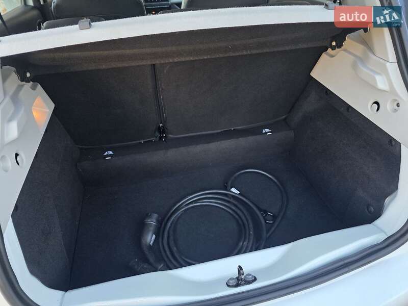 Хэтчбек Renault Zoe 2020 в Тернополе