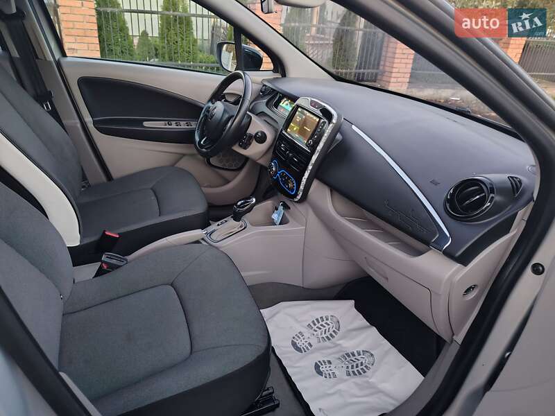 Хэтчбек Renault Zoe 2015 в Дубно фото 10 Хэтчбек Renault Zoe 2015 в Дубно