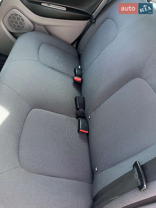 Хетчбек Renault Zoe 2016 в Старокостянтинові фото 6 Хетчбек Renault Zoe 2016 в Старокостянтинові