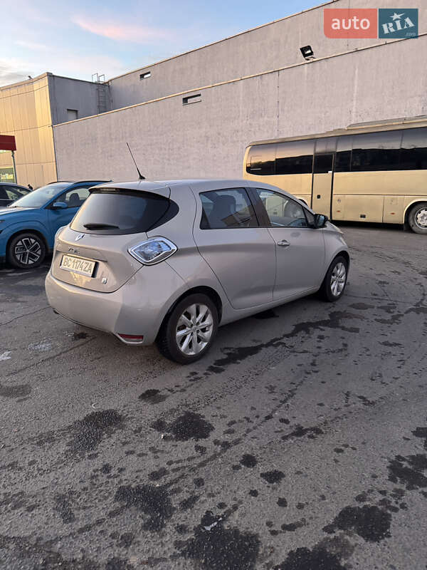 Хэтчбек Renault Zoe 2016 в Львове