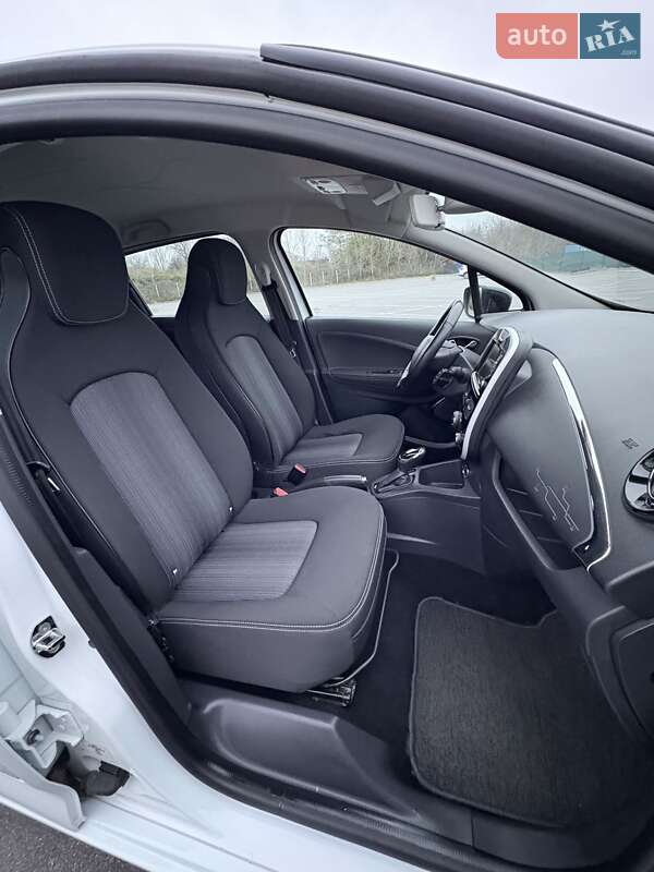 Хэтчбек Renault Zoe 2018 в Виннице фото 25 Хэтчбек Renault Zoe 2018 в Виннице