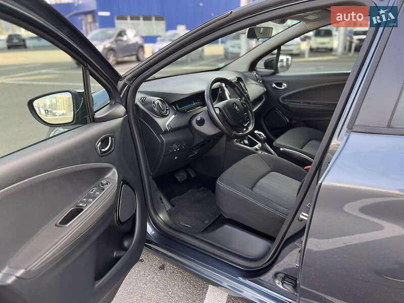 Хетчбек Renault Zoe 2017 в Києві фото 34 Хетчбек Renault Zoe 2017 в Києві
