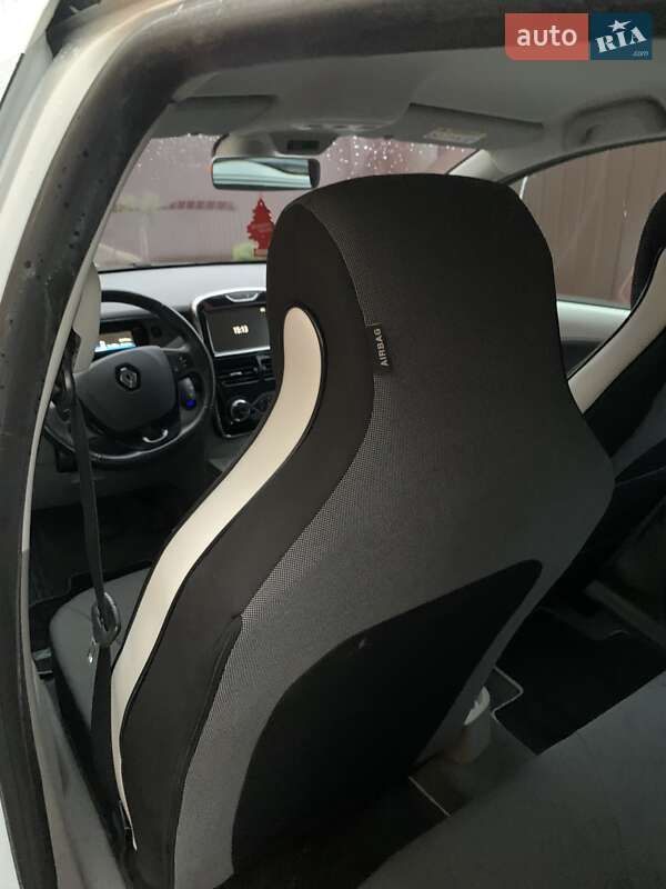 Хетчбек Renault Zoe 2015 в Золочеві фото 18 Хетчбек Renault Zoe 2015 в Золочеві
