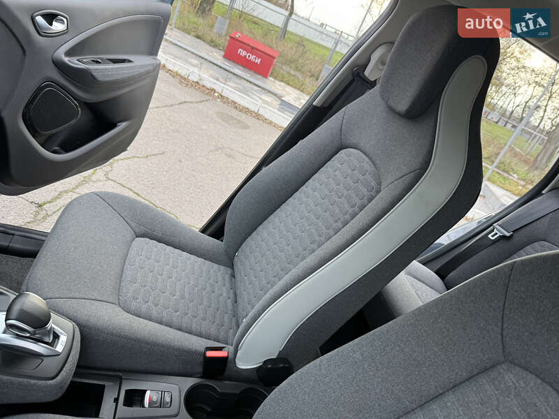 Хетчбек Renault Zoe 2022 в Дніпрі