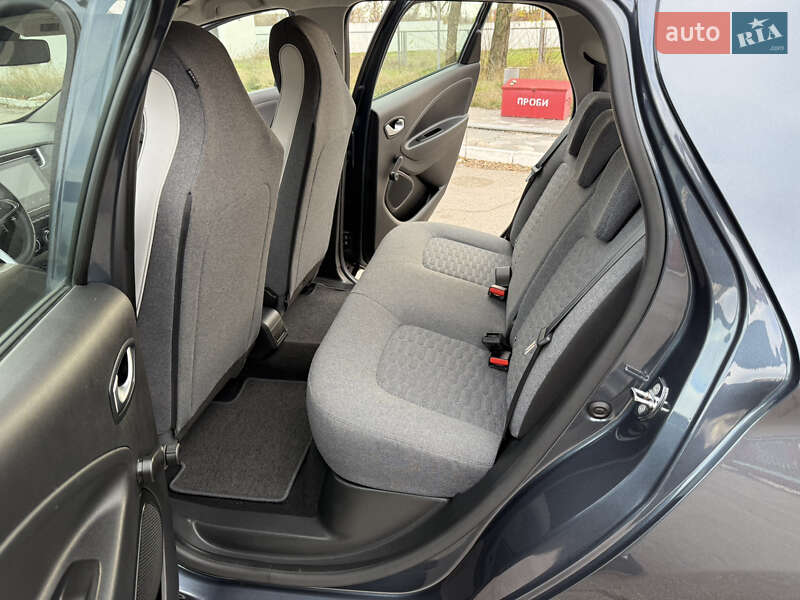 Хетчбек Renault Zoe 2022 в Дніпрі