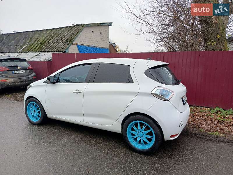 Хэтчбек Renault Zoe 2015 в Броварах фото 3 Хэтчбек Renault Zoe 2015 в Броварах