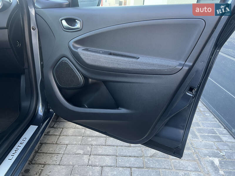 Хэтчбек Renault Zoe 2021 в Львове