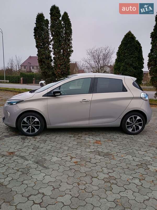 Хэтчбек Renault Zoe 2018 в Дубно