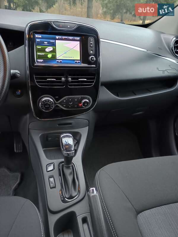 Хэтчбек Renault Zoe 2018 в Дубно