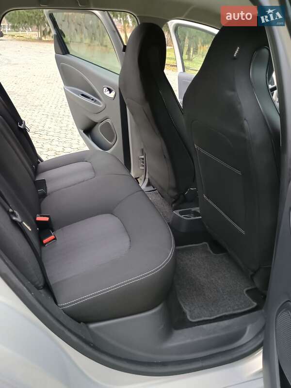 Хэтчбек Renault Zoe 2018 в Дубно