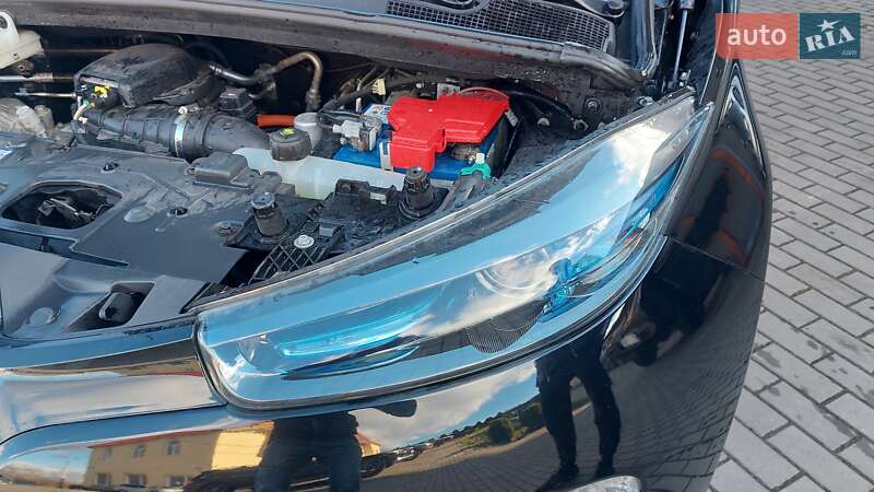 Хетчбек Renault Zoe 2016 в Луцьку