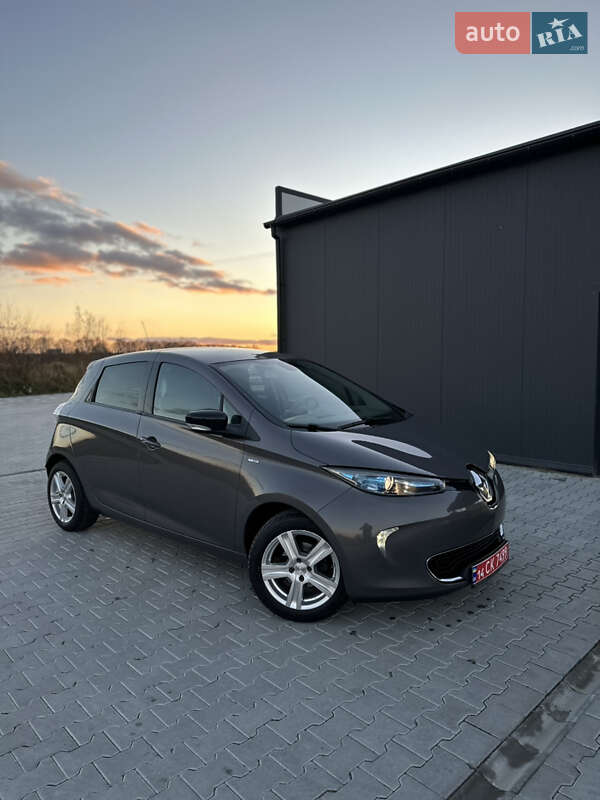 Хэтчбек Renault Zoe 2017 в Львове
