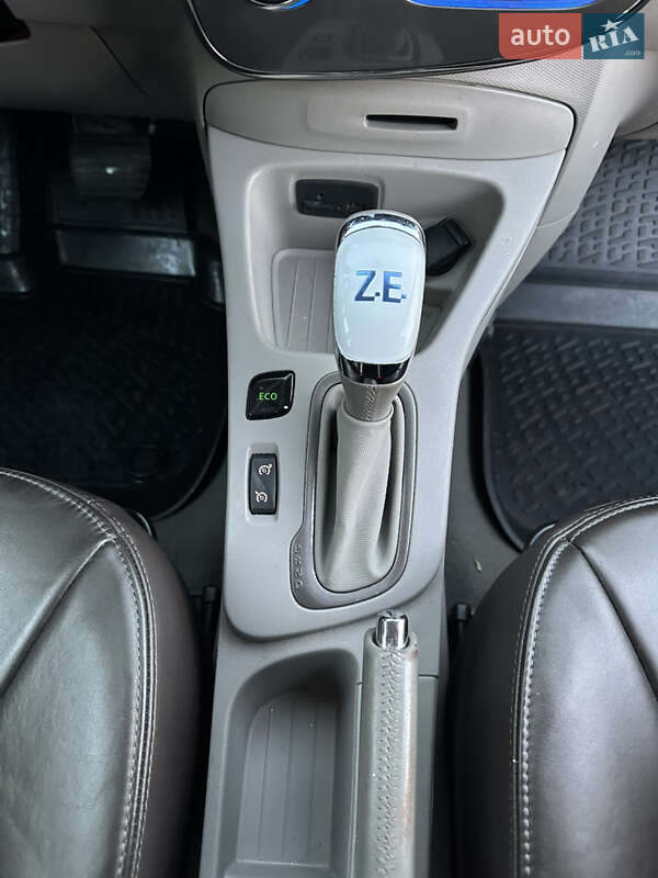 Хэтчбек Renault Zoe 2017 в Львове